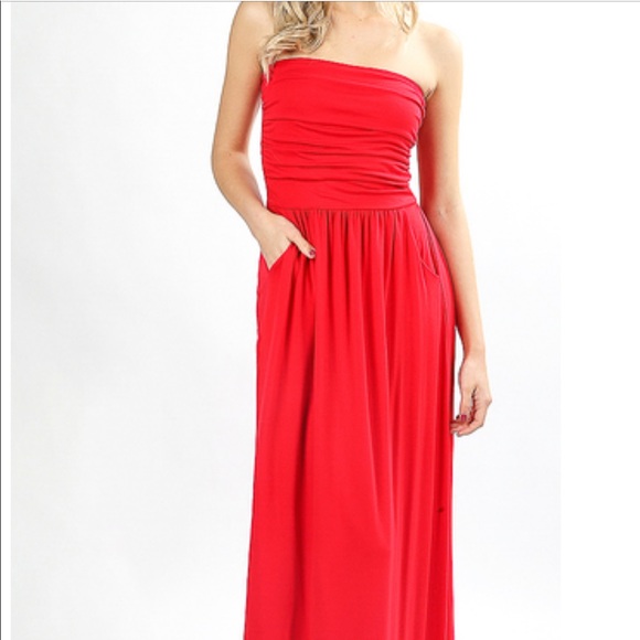 Strapless Maxi Dress 💃🏼 - Picture 2 of 4